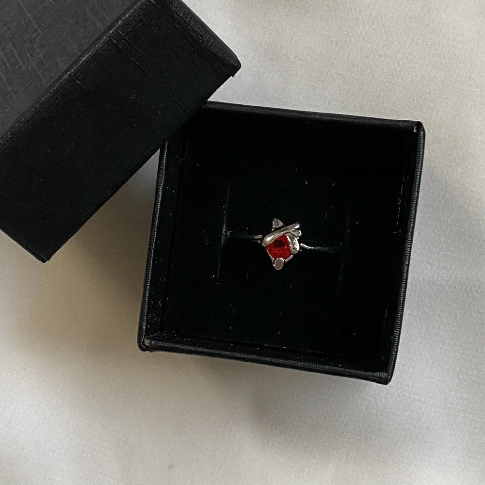 VTG Dainty Red CZ X Bow Skinny Stacker Ring - Picture 4 of 5